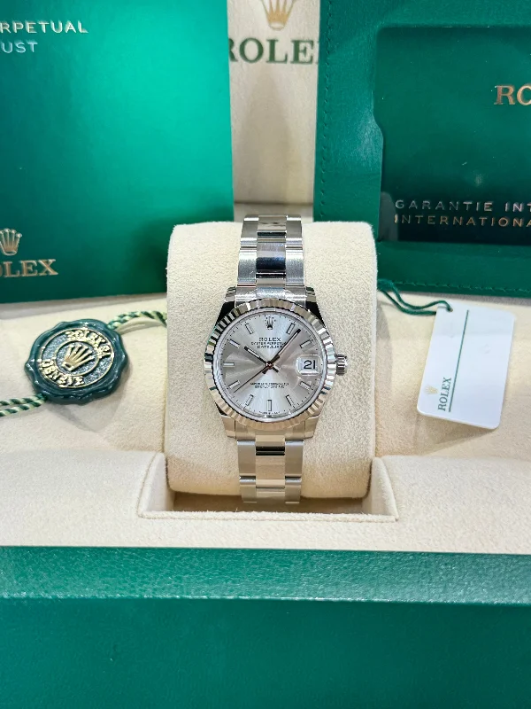 Watches with leather straps and quick release clasps   2023 Rolex Datejust 31 278274